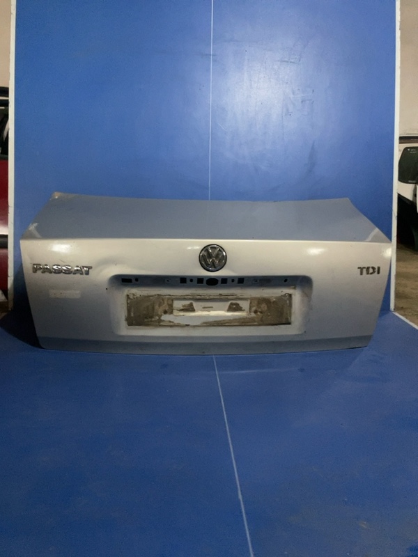 Capotă portbagaj - Culoare: Gri, Varianta: Sedan - Volkswagen Passat B5 [1996 - 2000] Sedan 4-doors