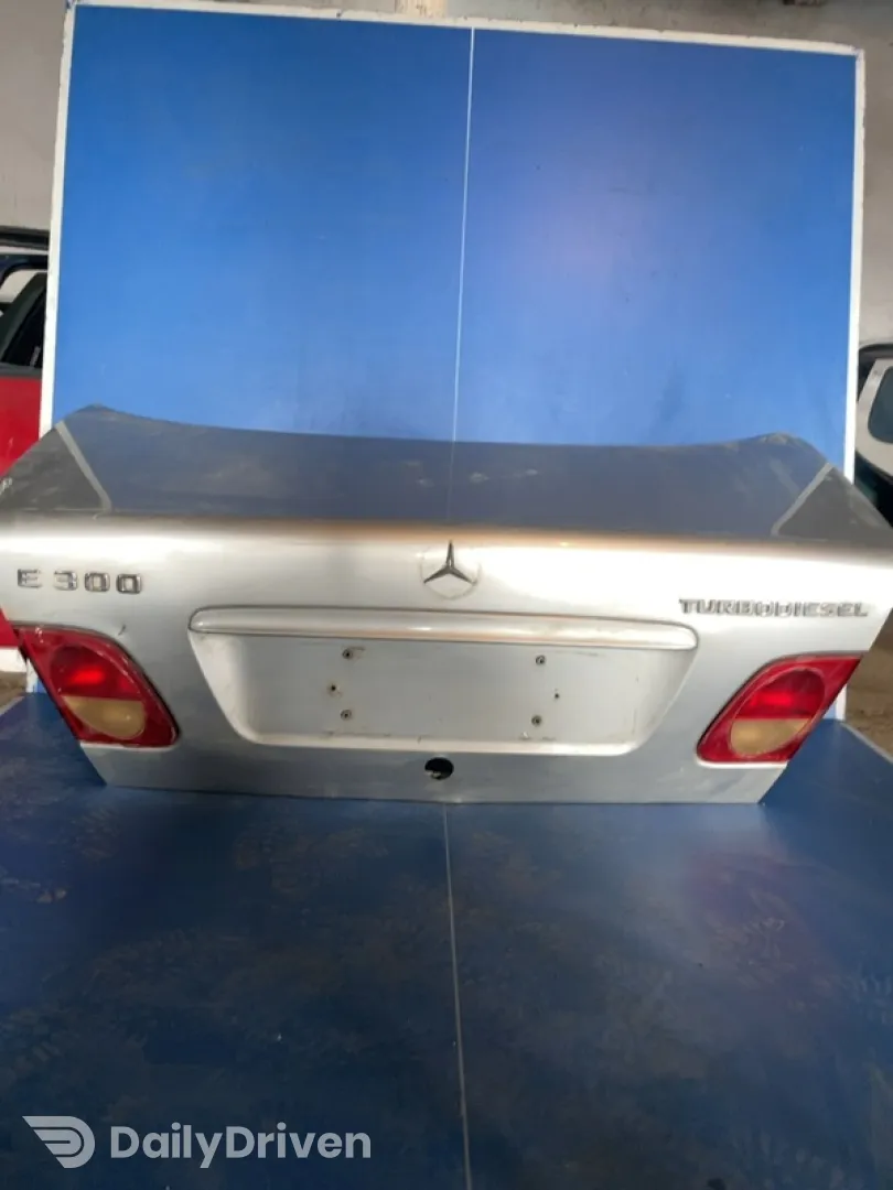 Capotă portbagaj - Culoare: Gri, Varianta: Sedan - Mercedes-Benz E-Class W210 [1995 - 1999] Sedan