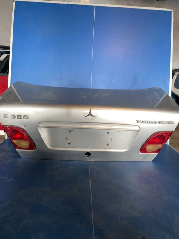 Capotă portbagaj - Culoare: Gri, Varianta: Sedan - Mercedes-Benz E-Class W210 [1995 - 1999] Sedan