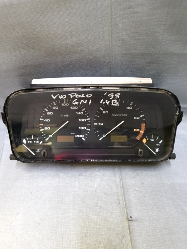 Ceas bord - Volkswagen Polo 3 generation [1994 - 2001] Hatchback 5-doors 1.4 MT (60 hp)