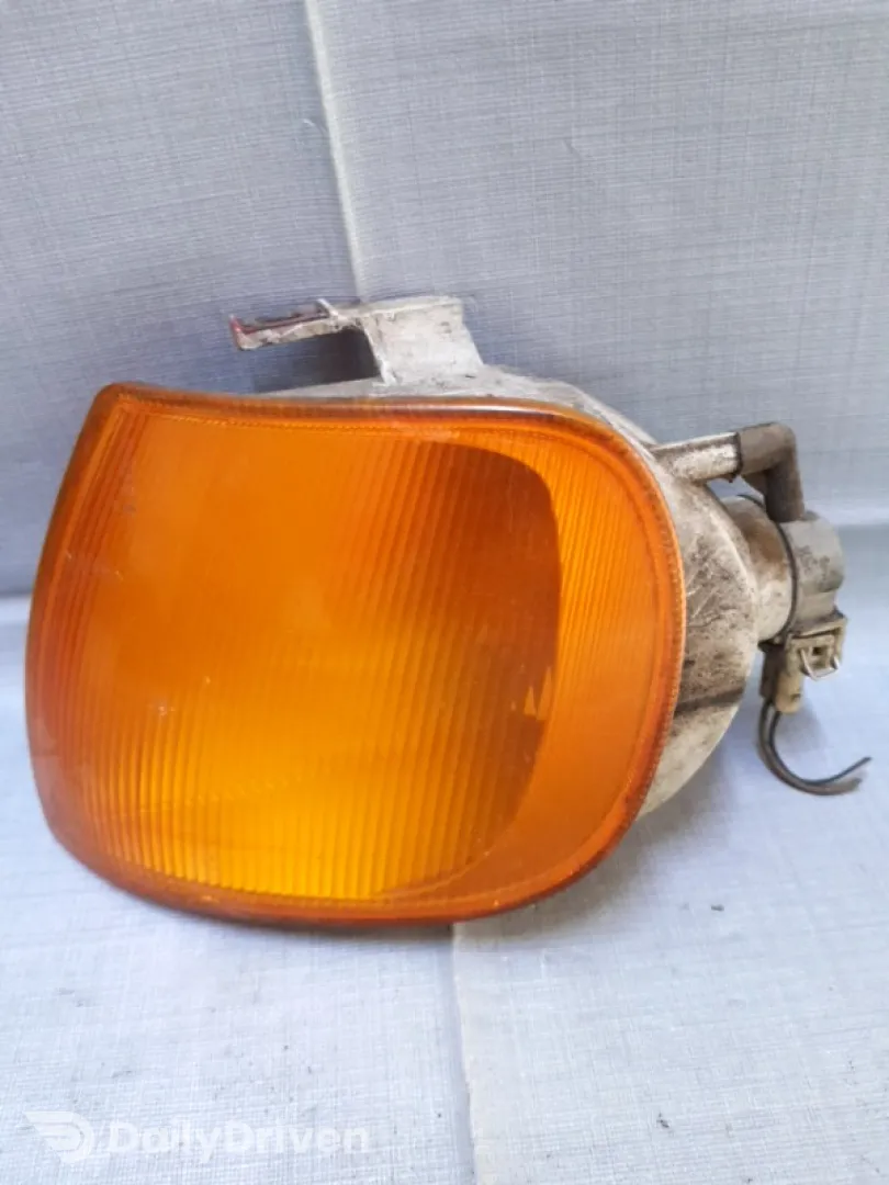 Semnalizator - Culoare: Portocaliu, Parte montare: Stânga față - Volkswagen Polo 3 generation [1994 - 2001]