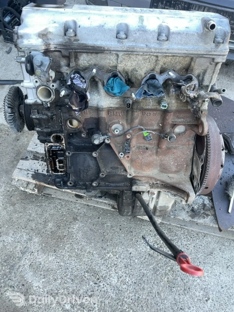 Motor - BMW 3 Series E36 [1990 - 2000] Sedan 316i MT (102 hp)