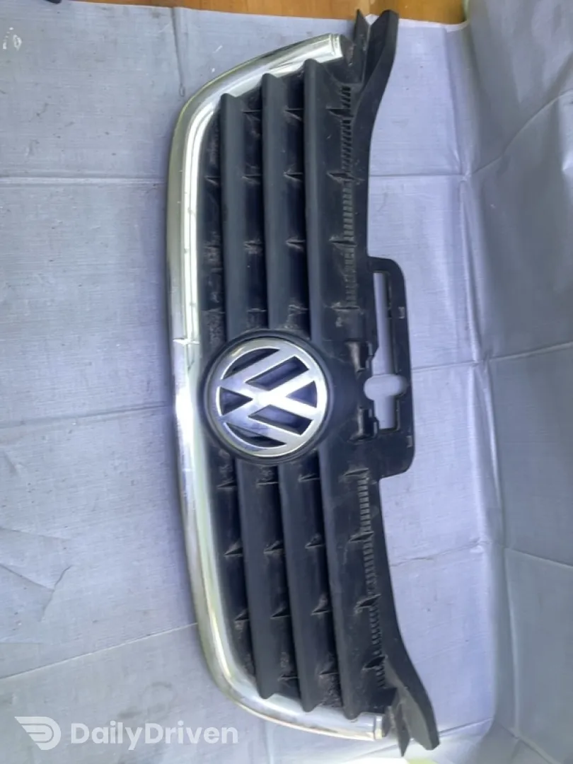 Grilă radiator - Volkswagen Touran 1 generation [2003 - 2006]