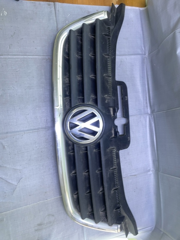 Grilă radiator - Volkswagen Touran 1 generation [2003 - 2006]