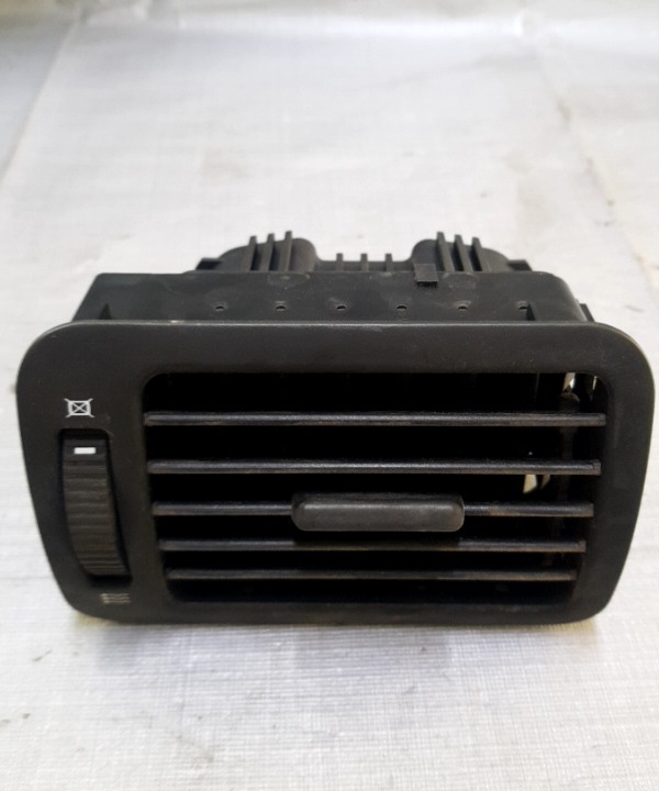 Guri ventilație - Parte montare: Dreapta - Skoda Octavia 1 generation [restyling] [2000 - 2010] Liftback 5-doors 1.9 TDI MT (90 hp)