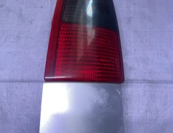 Lampă spate - Parte montare: Stânga spate, Varianta: Wagon 5 uși - SEAT Cordoba 1 generation [restyling] [1999 - 2003]
