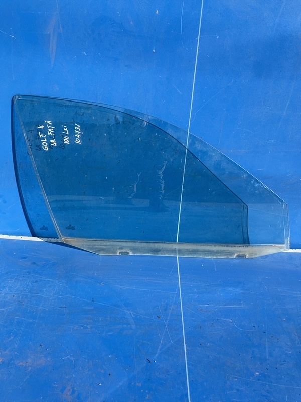 Geam lateral  - Parte montare: Dreapta față - Volkswagen Golf 4 generation [1997 - 2006]
