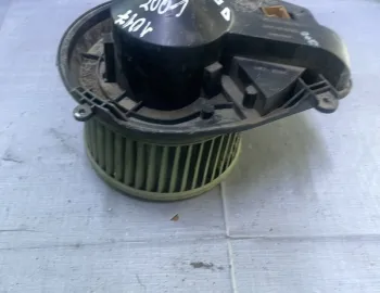 Ventilator habitaclu - Audi A4 B5 [restyling] [1997 - 2001] Sedan 1.6 MT (101 hp)