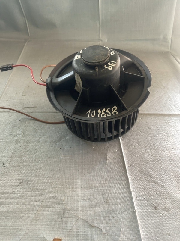 Ventilator habitaclu - Volkswagen Polo 3 generation [1994 - 2001] Hatchback 5-doors 1.9 D MT (64 hp)