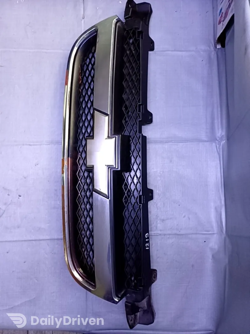 Grilă radiator - Culoare: Negru - Chevrolet Aveo T200 [2003 - 2008] Sedan 1.2 MT (72 hp)