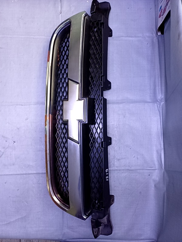 Grilă radiator - Culoare: Negru - Chevrolet Aveo T200 [2003 - 2008] Sedan 1.2 MT (72 hp)
