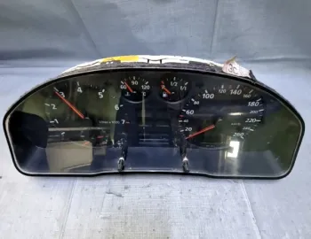 Ceas bord - Audi A4 B5 [1994 - 1999] Sedan 1.6 MT (101 hp)