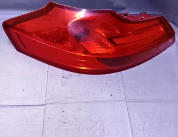 Lampă spate - Parte montare: Stânga spate, Varianta: Wagon 5 uși - Opel Insignia A [2008 - 2014] Sports Tourer wagon 5-doors 2.0 CDTI MT (110 hp)