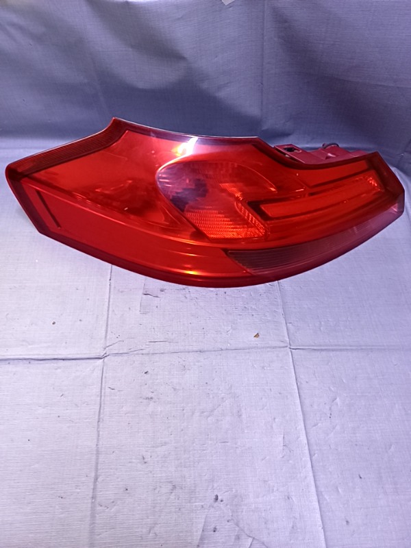 Lampă spate - Parte montare: Stânga spate, Varianta: Wagon 5 uși - Opel Insignia A [2008 - 2014] Sports Tourer wagon 5-doors 2.0 CDTI MT (110 hp)