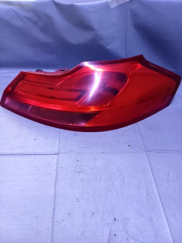 Lampă spate - Parte montare: Dreapta spate, Varianta: Wagon 5 uși - Opel Insignia A [2008 - 2014] Sports Tourer wagon 5-doors 2.0 CDTI MT (110 hp)