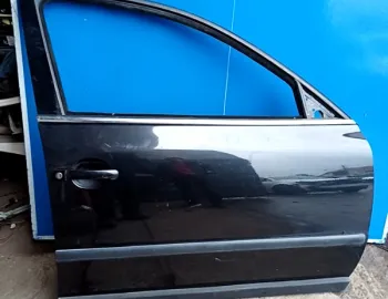 Ușă față - Culoare: Negru, Parte montare: Dreapta față - Volkswagen Passat B5.5 [restyling] [2000 - 2005]