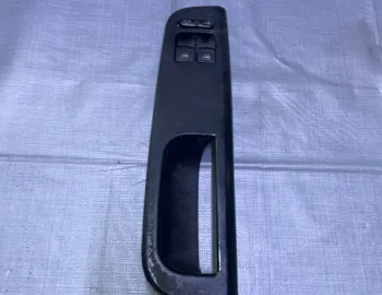 Buton ridicare geam - Parte montare: Stânga față - Volkswagen Passat B5+ [restyling] [2000 - 2005] Sedan 1.6 MT (102 hp)