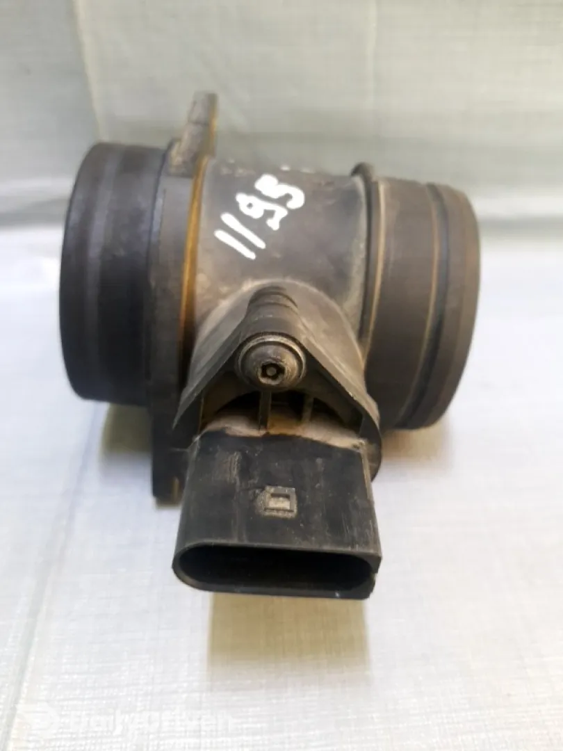 Debitmetru aer - Volkswagen Golf 4 generation [1997 - 2006] wagon 1.9 TDI MT (90 hp)