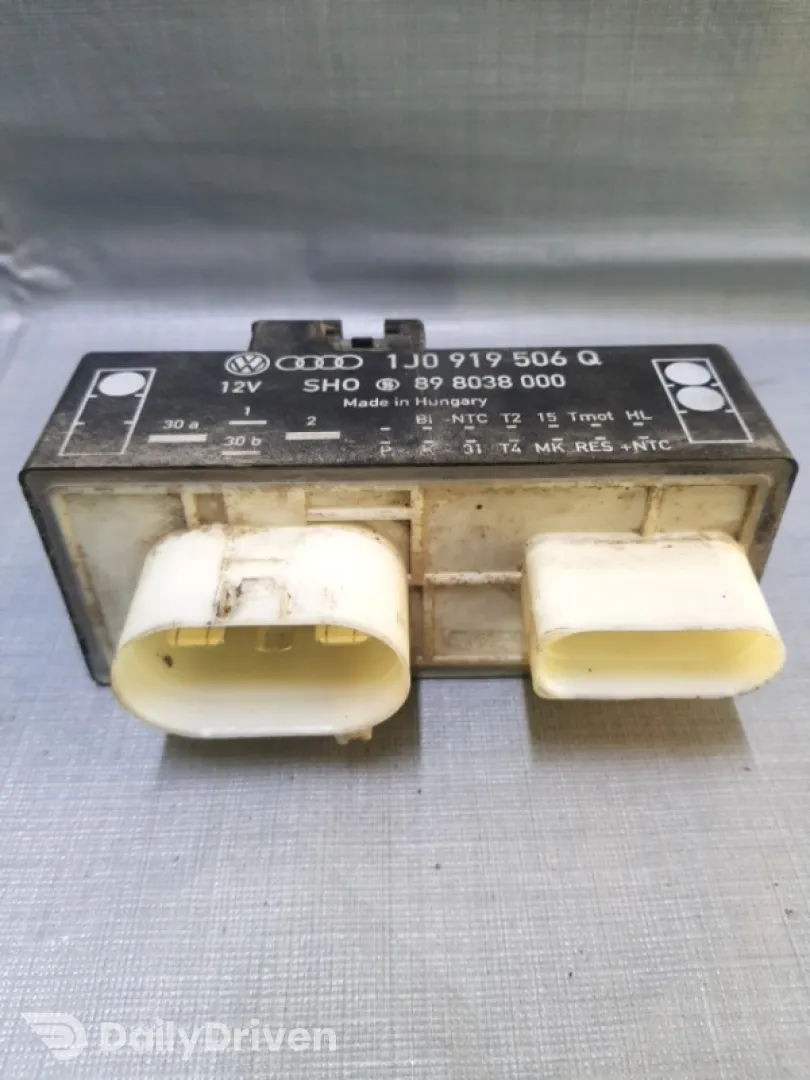 Releu ventilator - Volkswagen Golf 4 generation [1997 - 2006] wagon 1.9 TDI MT (90 hp)