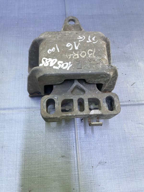 Suport motor - Parte montare: Stânga - Volkswagen Bora 1 generation [1998 - 2005] Sedan