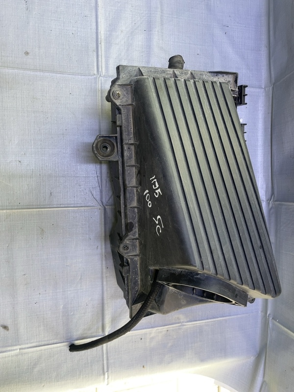 Carcasă filtru aer - Volkswagen Golf 4 generation [1997 - 2006] wagon 1.9 TDI MT (90 hp)