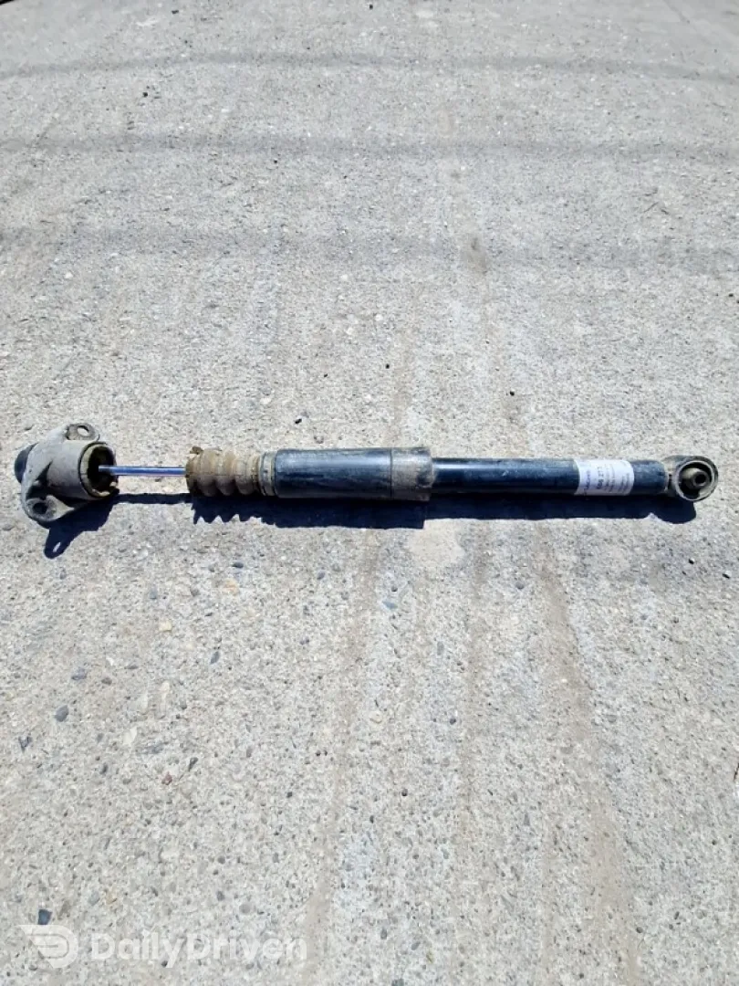 Amortizor - Parte montare: Spate - Volkswagen Golf 4 generation [1997 - 2006] wagon 1.9 TDI MT (90 hp)