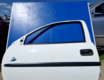 Ușă față - Culoare: Alb, Parte montare: Stânga, Varianta: Hatchback - Opel Corsa B [1993 - 2000] Hatchback 3-doors 1.2i MT (45 hp)
