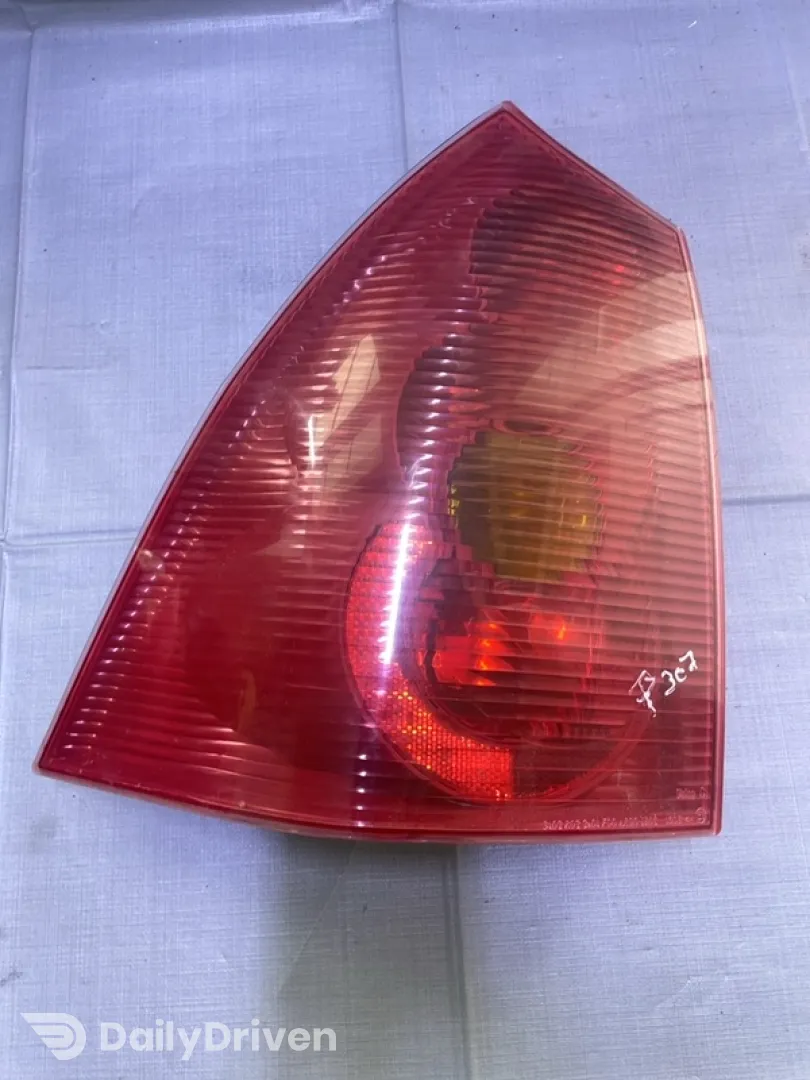 Lampă spate - Parte montare: Stânga spate, Varianta: Wagon 5 uși - Peugeot 307 1 generation [2001 - 2005] wagon
