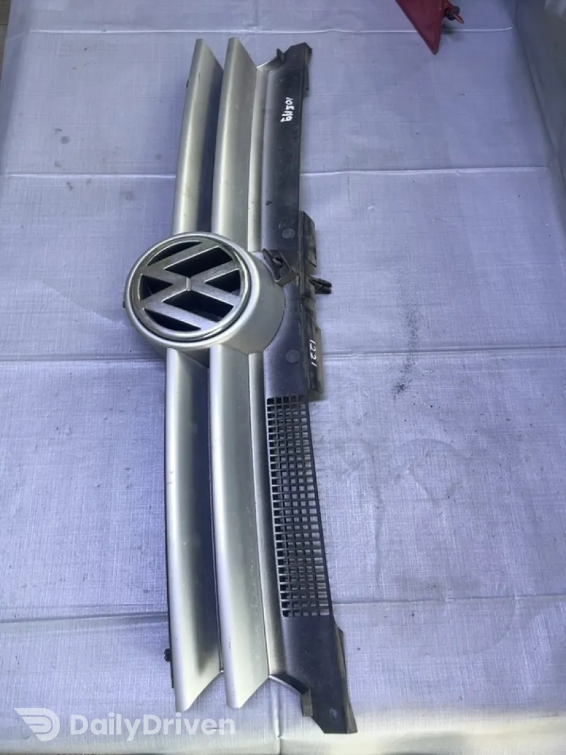 Grilă radiator