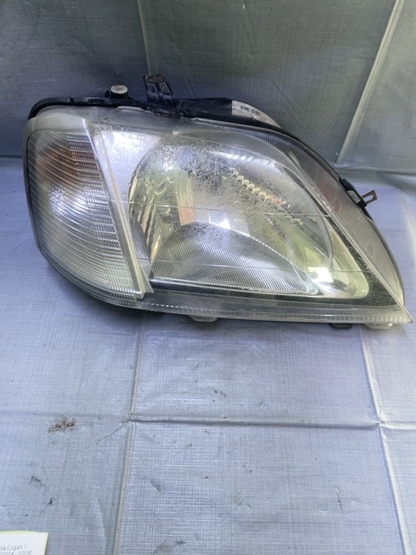 Far față - Parte montare: Dreapta față - Dacia Logan 1 generation [2004 - 2008] Sedan 1.6 MT (90 hp)