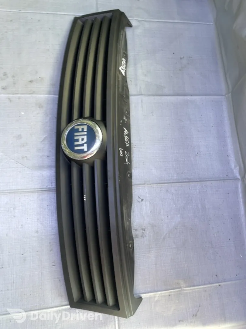 Grilă radiator - Culoare: Negru - Fiat Albea 1 generation [2002 - 2012]