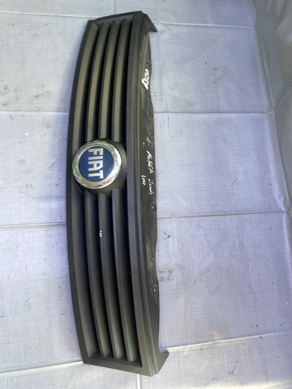 Grilă radiator - Culoare: Negru - Fiat Albea 1 generation [2002 - 2012]