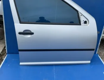 Ușă față