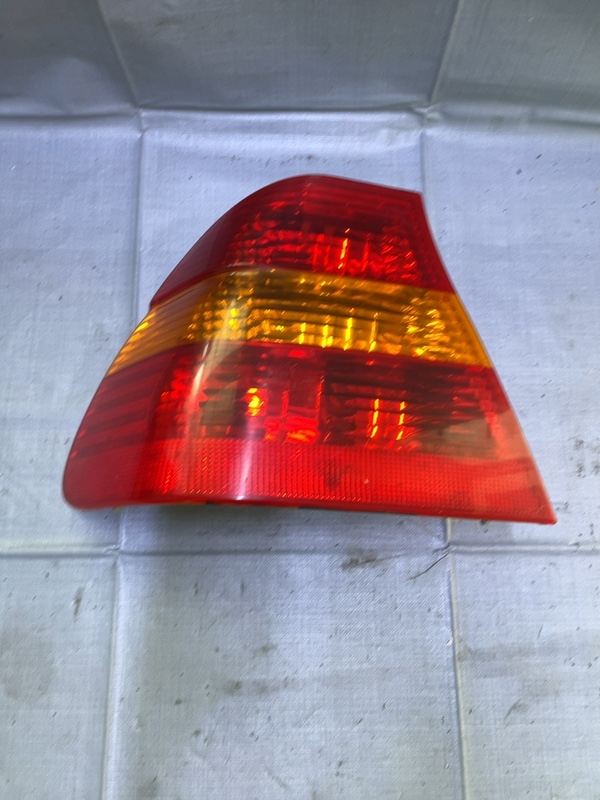 Lampă spate - Parte montare: Stânga spate, Varianta: Sedan - BMW 3 Series E46 [1997 - 2003] Sedan 4-doors 320d MT (136 hp)