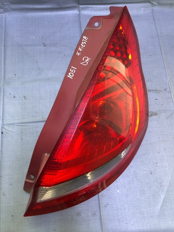 Lampă spate - Parte montare: Dreapta spate, Varianta: Hatchback - Ford Fiesta 6 generation [2008 - 2013] Hatchback 5-doors 1.6TDCi MT (75 hp)