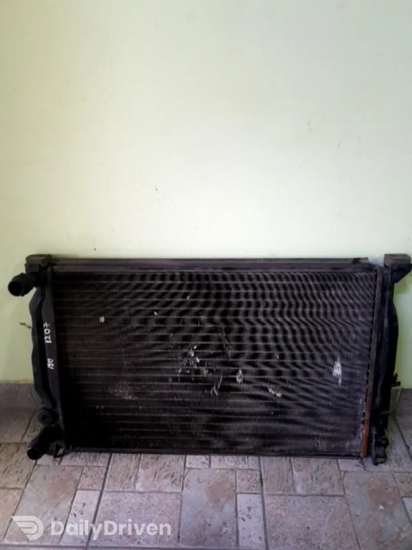 Radiator răcire - Volkswagen Passat B5+ [restyling] [2000 - 2005] Sedan 1.6 MT (102 hp)