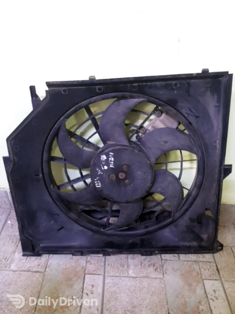 Ventilator răcire - BMW 3 Series E46 [1997 - 2003] Sedan 4-doors 320d MT (136 hp)