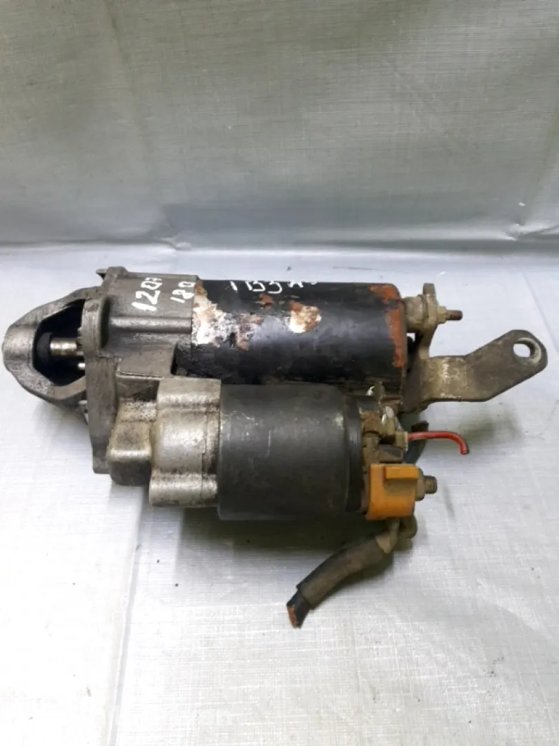 Electromotor - Volkswagen Passat B5+ [restyling] [2000 - 2005] Sedan 1.6 MT (102 hp)