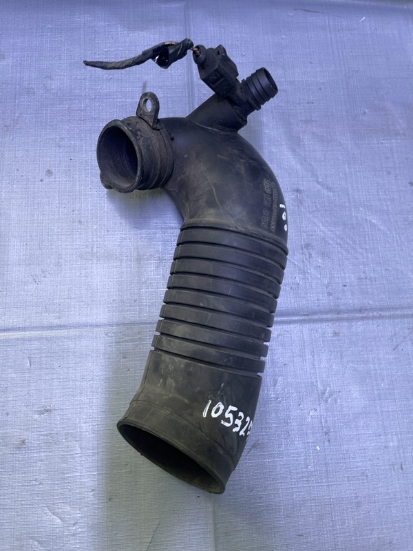 Furtun intercooler turbo - Material: Cauciuc - Volkswagen Passat B5+ [restyling] [2000 - 2005]