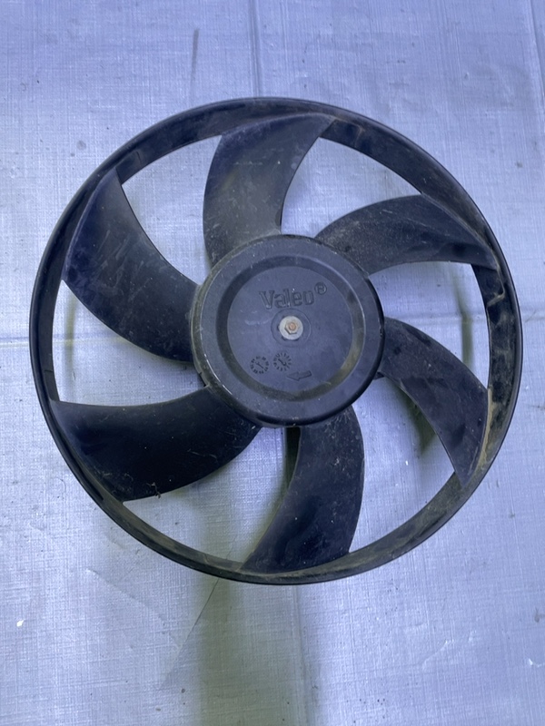 Ventilator răcire - SEAT Cordoba 1 generation [1993 - 1999] Sedan 1.4 MT (60 hp)