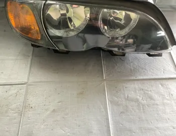 Far față - Parte montare: Dreapta față - BMW 3 Series E46 [1997 - 2003] Sedan 4-doors 320d MT (136 hp)