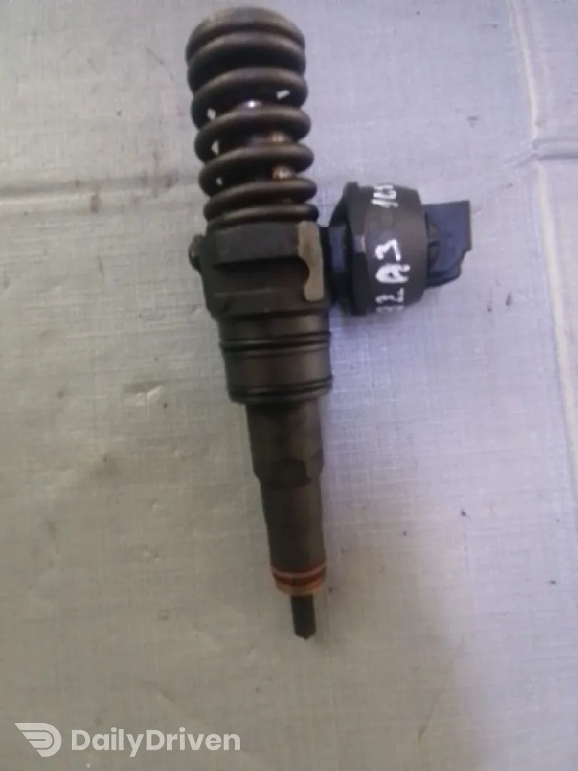 Injector - Volkswagen Passat B5+ [restyling] [2000 - 2005] Sedan 1.9 TDI 5MT (130 hp)