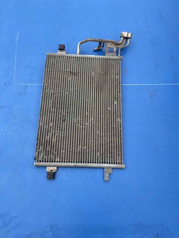 Radiator climă - Volkswagen Passat B5+ [restyling] [2000 - 2005] wagon 1.6 MT (102 hp)