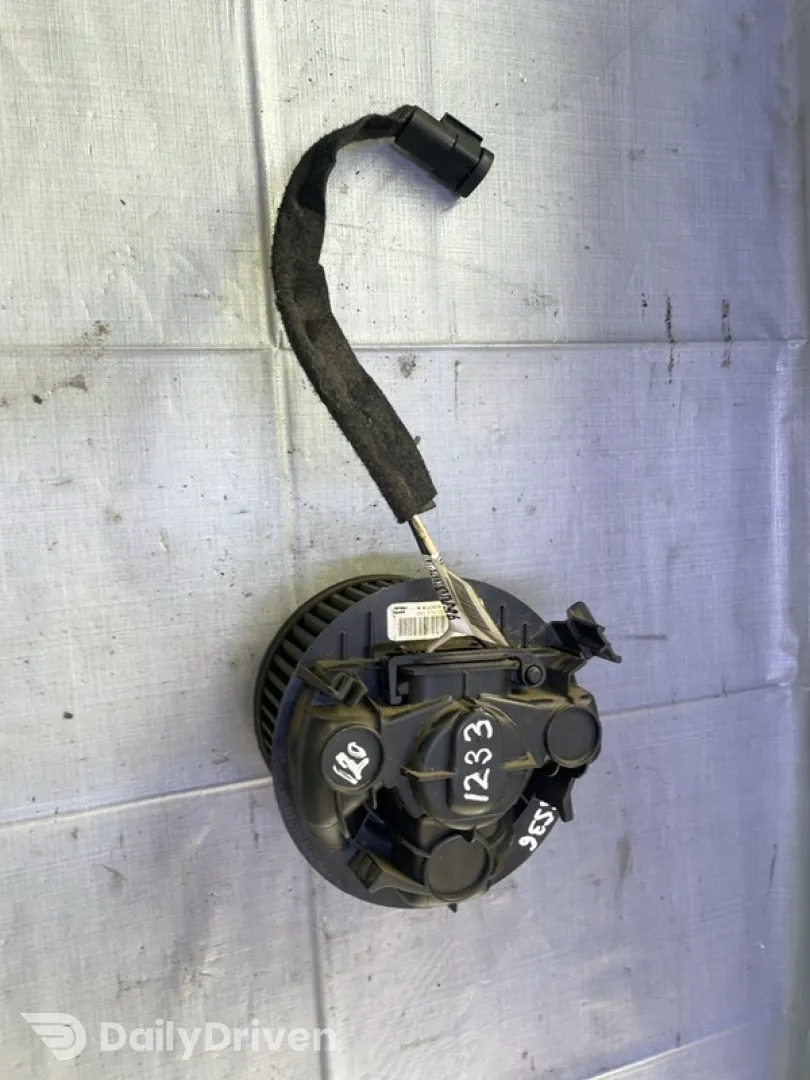 Ventilator habitaclu - Dacia Logan 1 generation [2004 - 2008] Sedan 1.4 MT (75 hp)