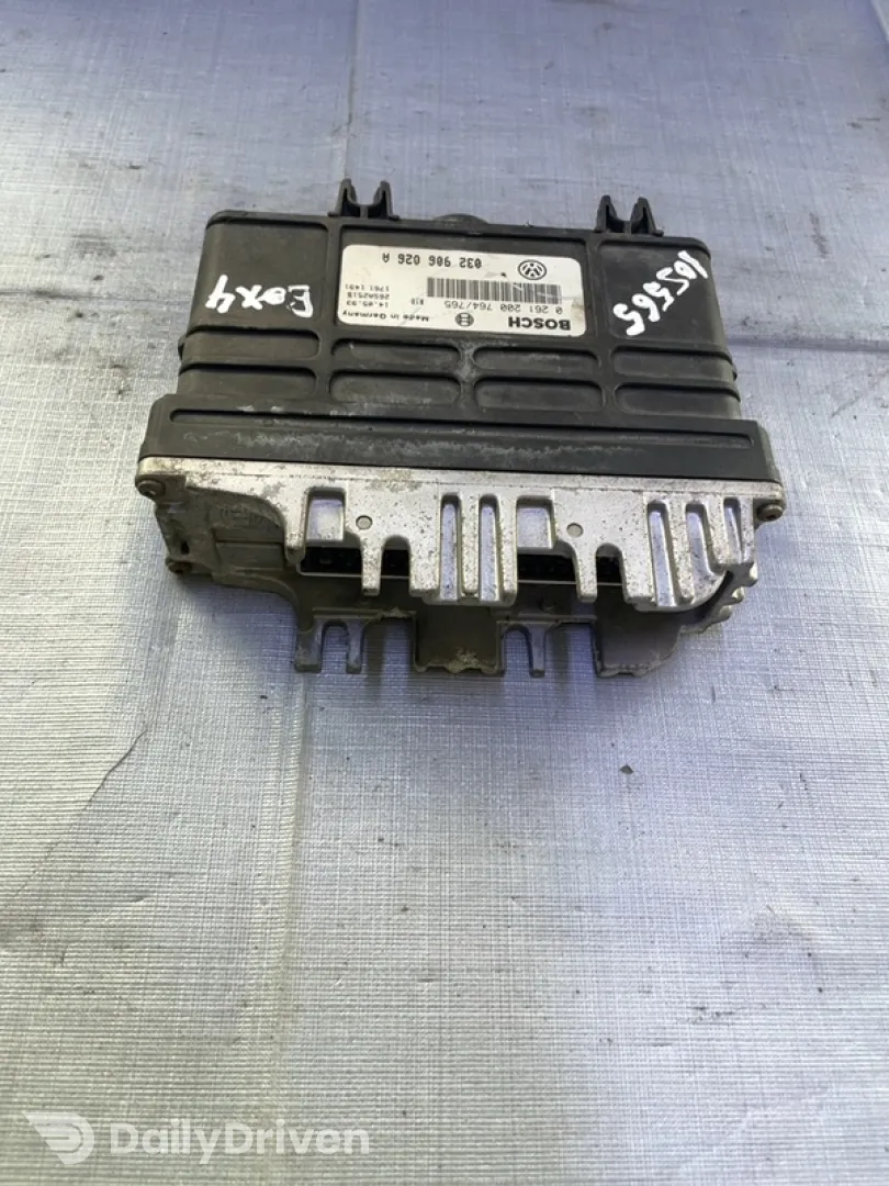 Calculator ECU - Volkswagen Golf 3 generation [1991 - 1998] Hatchback 5-doors 1.6 MT (75 hp)