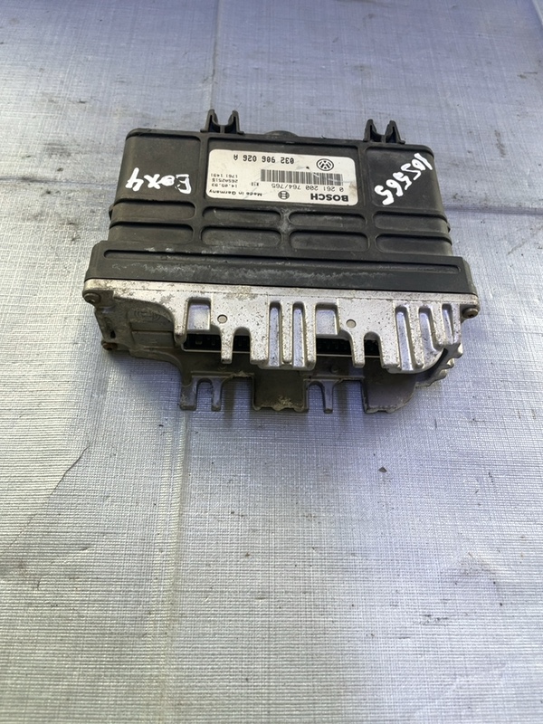 Calculator ECU - Volkswagen Golf 3 generation [1991 - 1998] Hatchback 5-doors 1.6 MT (75 hp)