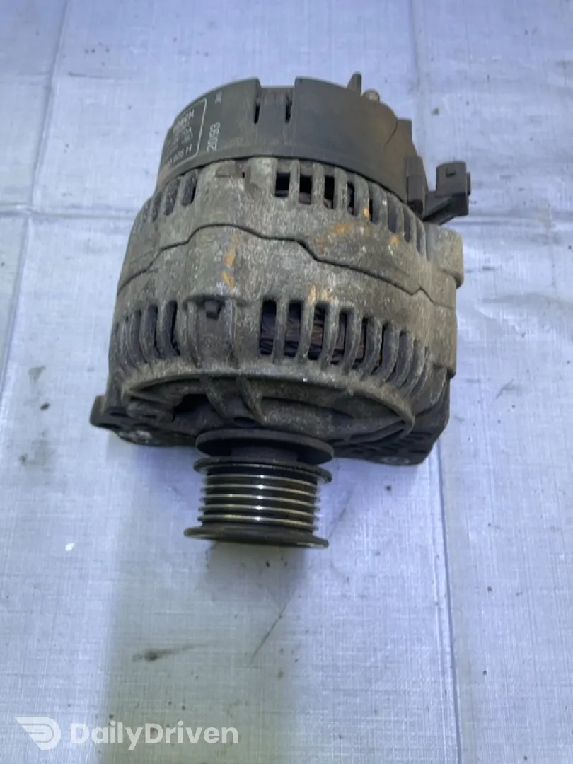 Alternator - Alte specificații: 70A - Volkswagen Golf 3 generation [1991 - 1998] Hatchback 5-doors 1.6 MT (75 hp)
