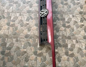 Grilă radiator - Culoare: Vișiniu - Volkswagen Golf 3 generation [1991 - 1998] Hatchback 5-doors 1.6 MT (75 hp)