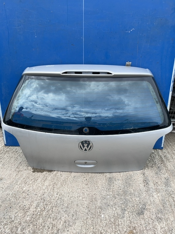 Haion - Culoare: Gri, Varianta: Hatchback - Volkswagen Polo 4 generation [2001 - 2005] Hatchback 5-doors 1.4 16V MT (75 hp)