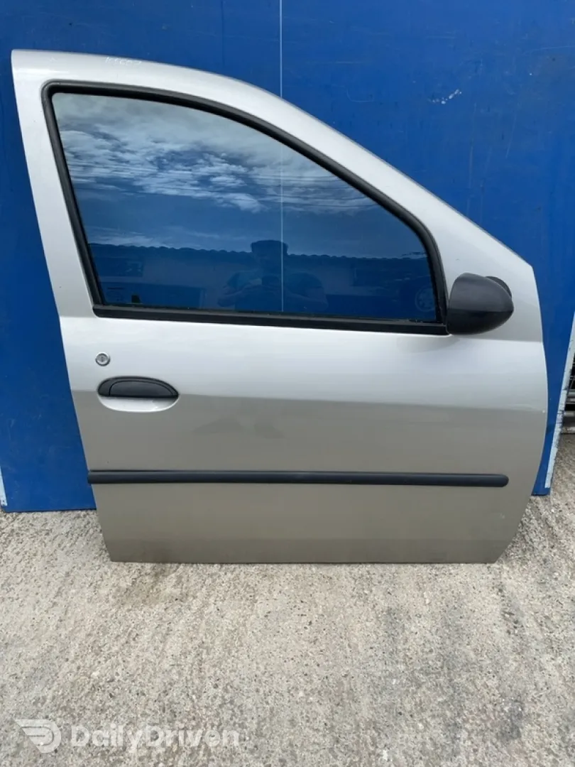 Ușă față - Culoare: Gri, Parte montare: Dreapta față, Varianta: Sedan - Dacia Logan 1 generation [2004 - 2008] Sedan 1.4 MT (75 hp)